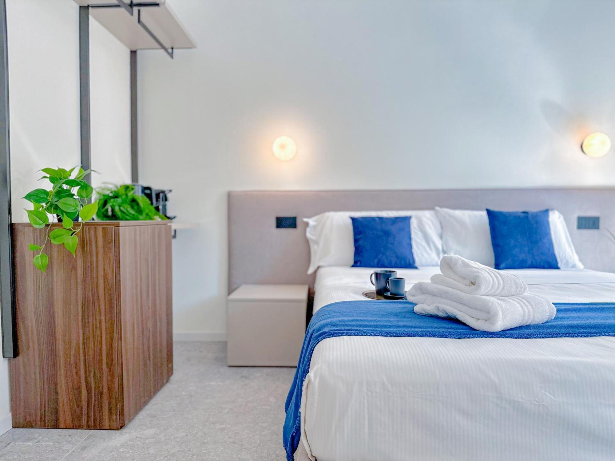 Porta Venezia - Luxy Suites - 6 Camere Milano Esterno foto